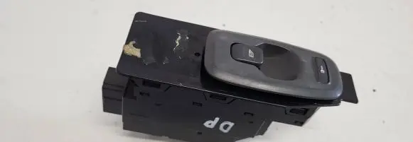 Volvo S60 Electric window control switch 8682950