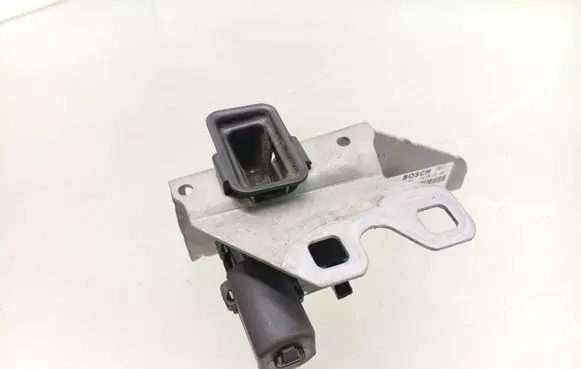 BMW 3 F30 F35 F31 Tailgate window lock/catch/latch 7308831