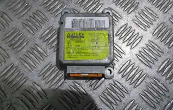 Peugeot 206 CC Airbag control unit/module