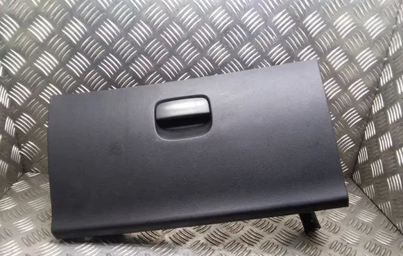 Peugeot 308 Glove box lid/cover 