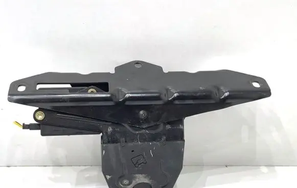 BMW 5 E60 E61 Tailgate exterior lock 7071594
