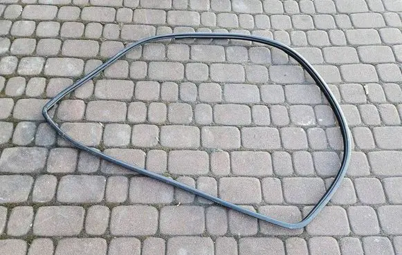 Toyota Highlander XU70 Front door rubber seal
