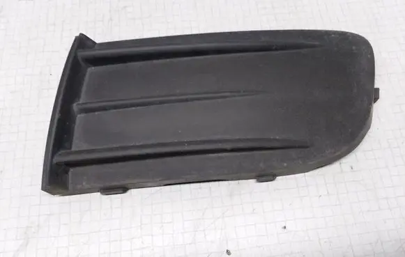 Skoda Octavia Mk2 (1Z) Front bumper lower grill 1Z0807367