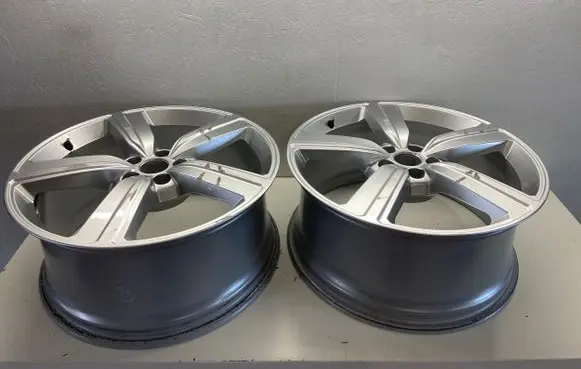 R20 alloy rim