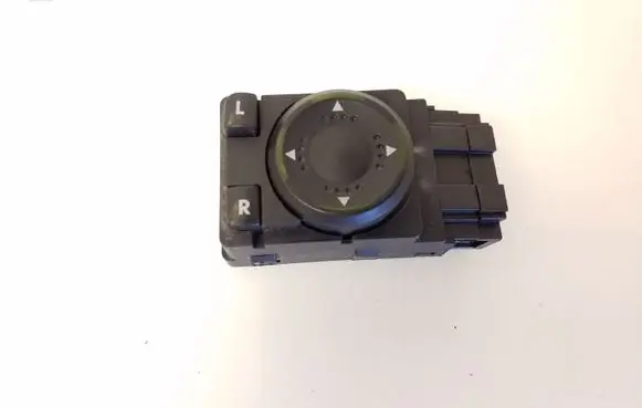 Volkswagen PASSAT B5 Wing mirror switch 3B0959621E
