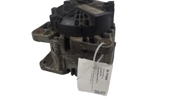 Renault Megane III Generator/alternator 231000026R TG15C146 2606272C