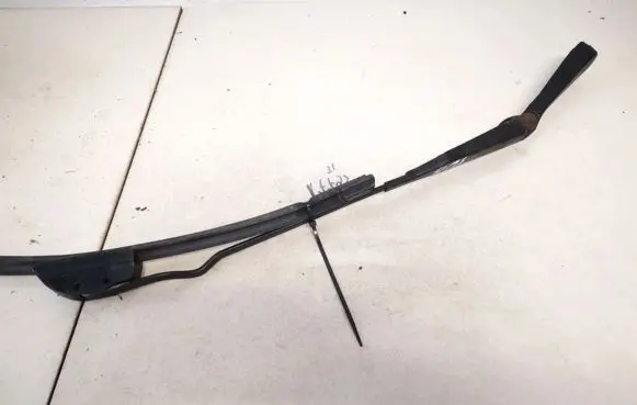 Opel Astra G Front wiper blade arm 90559600