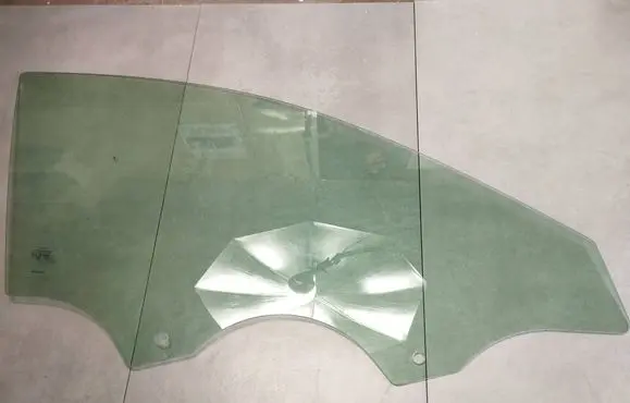 Seat Leon IV Front door window glass four-door 5FA845202A 43R00049