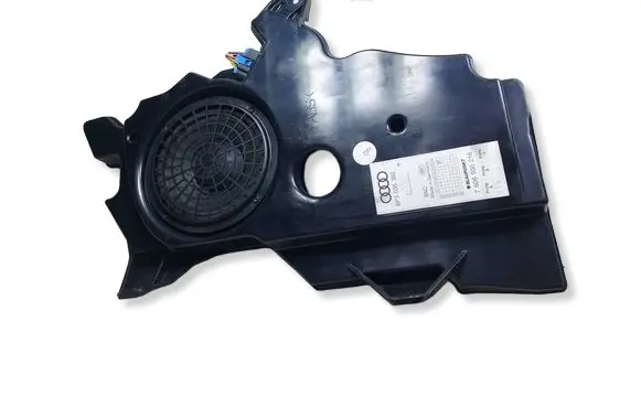 Audi A3 S3 8P Subwoofer speaker 8P3035382KASACJA 8P3035382