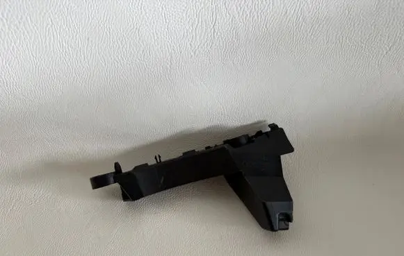 Audi Q2 - Front bumper mounting bracket 81A807183A
