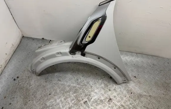 Mini Cooper Countryman R60 Fender 