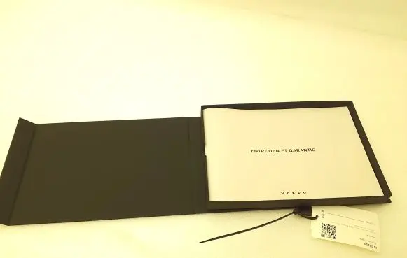 Volvo XC40 Owners service history hand book 