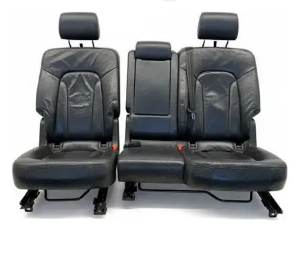 Audi Q7 4L Second row seats