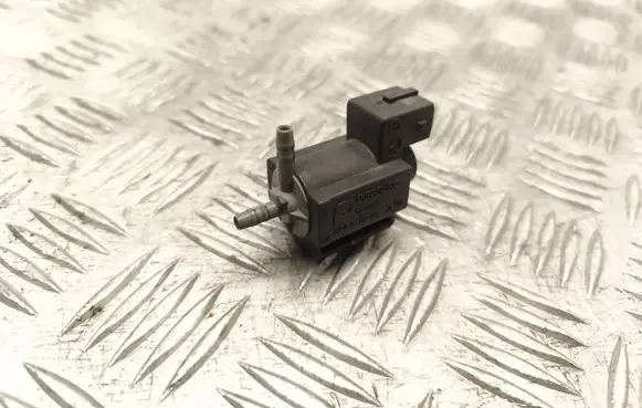 Ford Focus Turbo solenoid valve 70400600 11T308