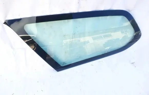 Ford Focus Rear side window