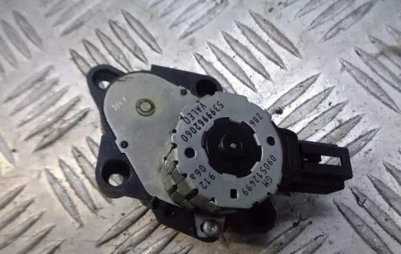 Opel Omega B2 A/C air flow flap actuator/motor 090521249