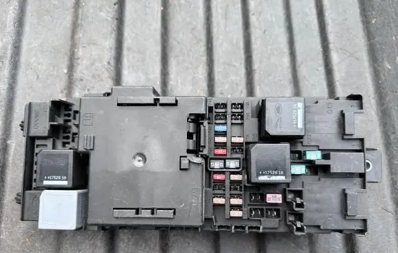 Land Rover Discovery 5 Fuse box set JPLA14A073BB 5C5A11F01