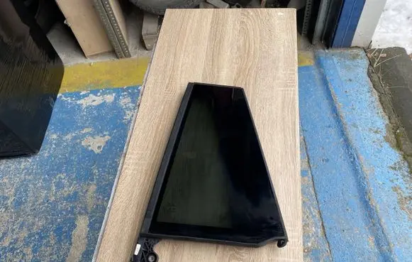 Skoda Kodiaq II Sliding door window/glass 57H845213D
