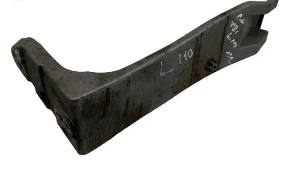 Audi A4 S4 B6 8E 8H Front bumper mounting bracket 8E0821137B