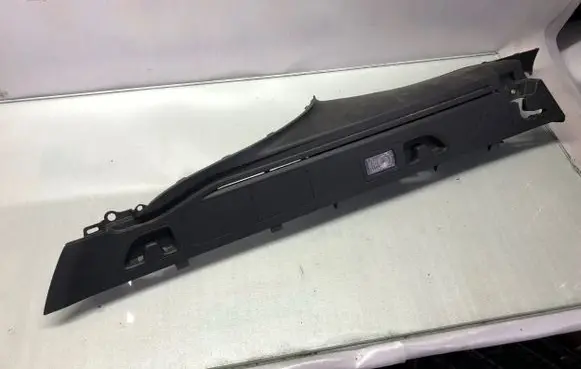 Opel Insignia B Other trunk/boot trim element 13487516