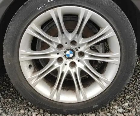 BMW 3 E90 E91 R18 summer tire 