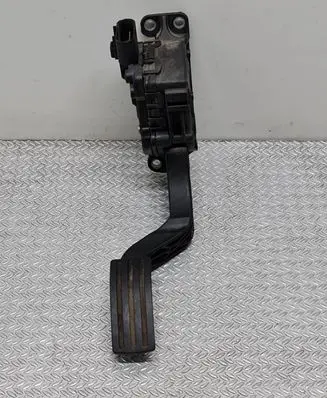 Ford Fusion Accelerator throttle pedal 6PV00856700 2S619F836AA C95YE