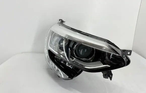 Renault Megane IV Headlight/headlamp 260102555R 90060921 9006092101ZR