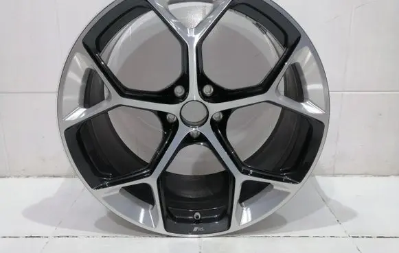 Audi RS4 B9 R20 alloy rim 