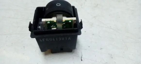 Headlight level height control switch