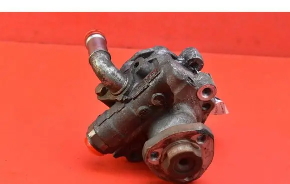 Volkswagen Golf IV Power steering pump 1J0422154B