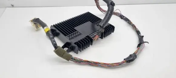 Mazda 626 Aerial antenna amplifier GD7H6692X