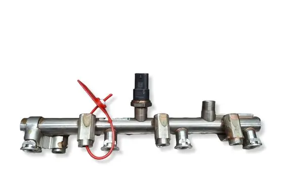 Renault Captur II Fuel main line pipe S27635559 175220286R