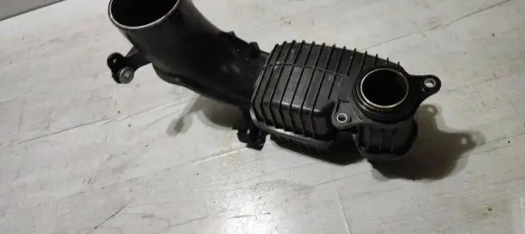 Volvo V40 Air intake duct part 31319692