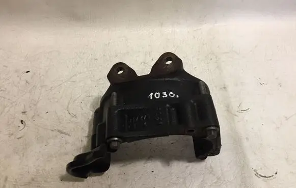 Ford Mondeo MK IV Engine mounting bracket 817274