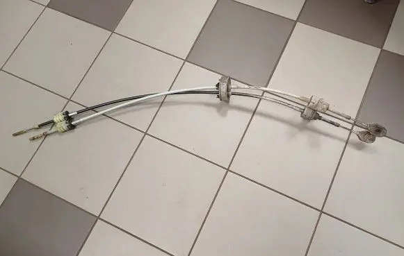 Opel Vectra C Gear shift cable linkage