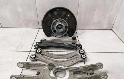 Mercedes-Benz E W238 Rear wheel bearing hub A2133503105
