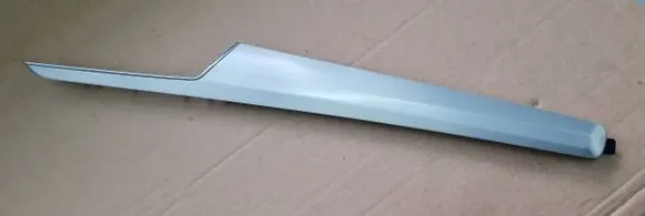 Dashboard glove box trim