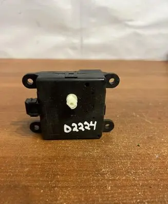 Renault Laguna III Intake manifold valve actuator/motor A24820A8400001 D2224
