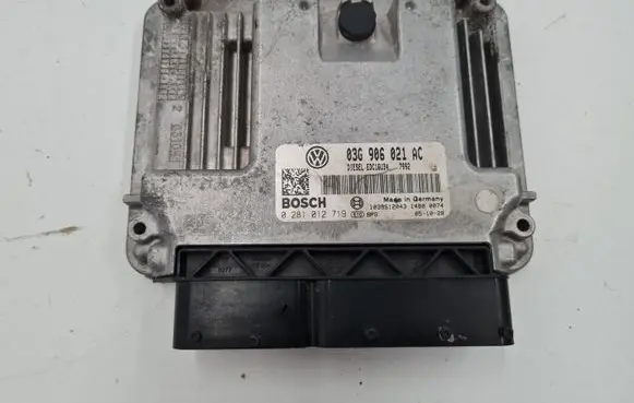 Volkswagen PASSAT B6 Engine control unit/module 03G906021AC 0281012719