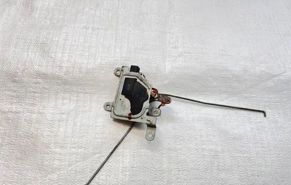 KIA Sorento Central locking motor 812403E000