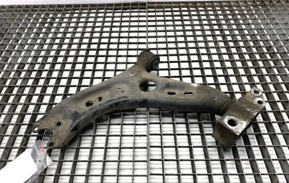 Volkswagen PASSAT B7 Front control arm 