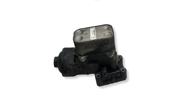 Skoda Octavia Mk2 (1Z) Oil filter mounting bracket 03L117021B