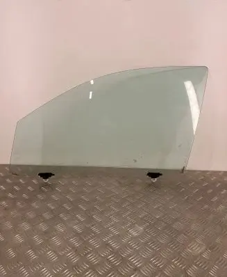 Citroen C4 Aircross Front door window glass four-door