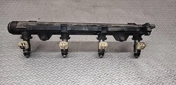Volkswagen Caddy Fuel injectors set 036133320 036031AC
