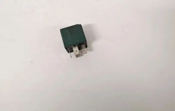 Jeep Grand Cherokee (WJ) Other relay 04848879aa