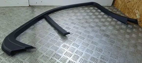 Mercedes-Benz C AMG W204 Rear door glass trim molding A2047350171