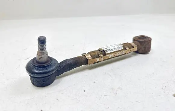 Toyota Auris 150 Front lower control arm/wishbone