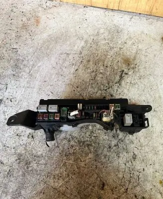 Toyota Avensis T250 Fuse box set 5136YA1