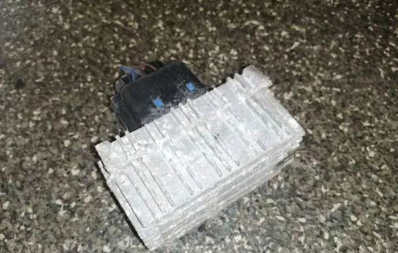 Opel Combo C Glow plug pre-heat relay