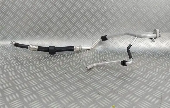 Audi Q8 Air conditioning (A/C) pipe/hose 4M1816740